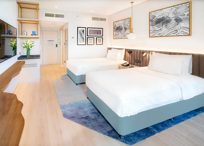 Radisson Blu & , Abu Dhabi CornicheResort Hotel